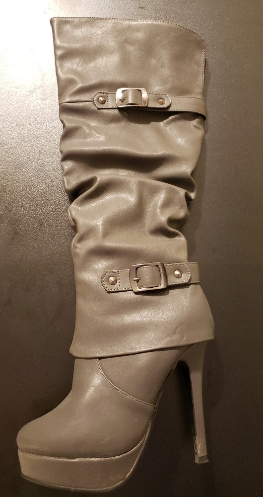 JustFab Gray Grey heeled Boots heels sz 7